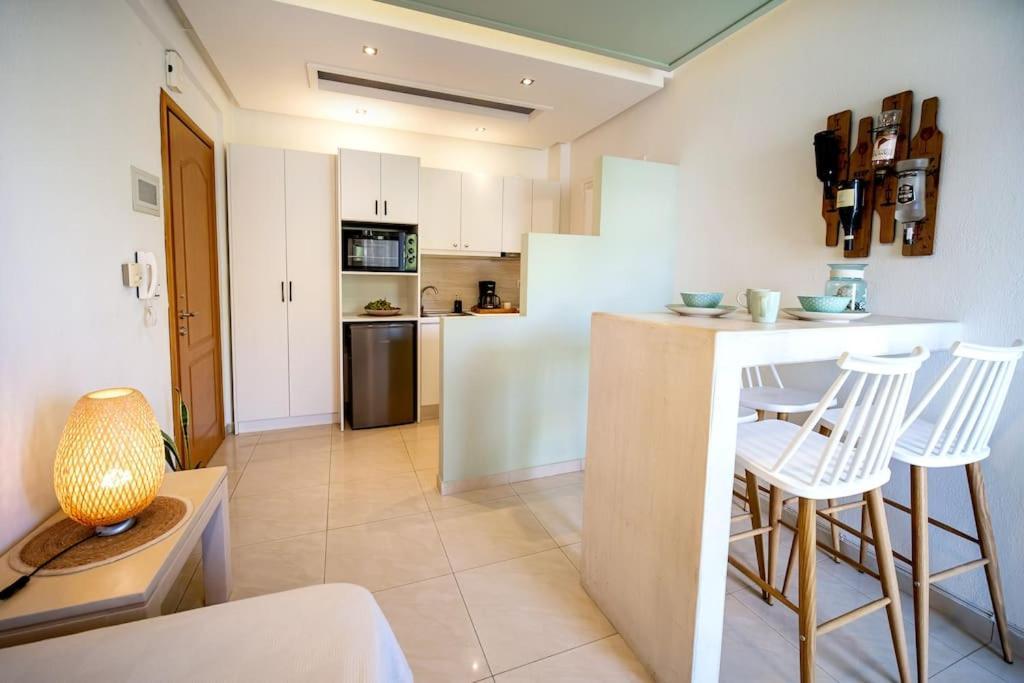 Central Thassos Apartment 3 Екстер'єр фото